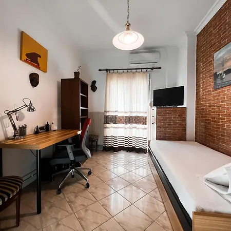 Homevision - Spacious And Warm - Very * סלוניקי